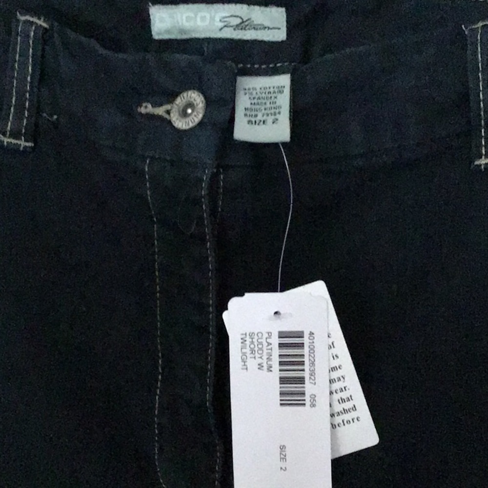 Chico’s Platinum Dark Indigo Jean Shorts - Picture 4 of 4